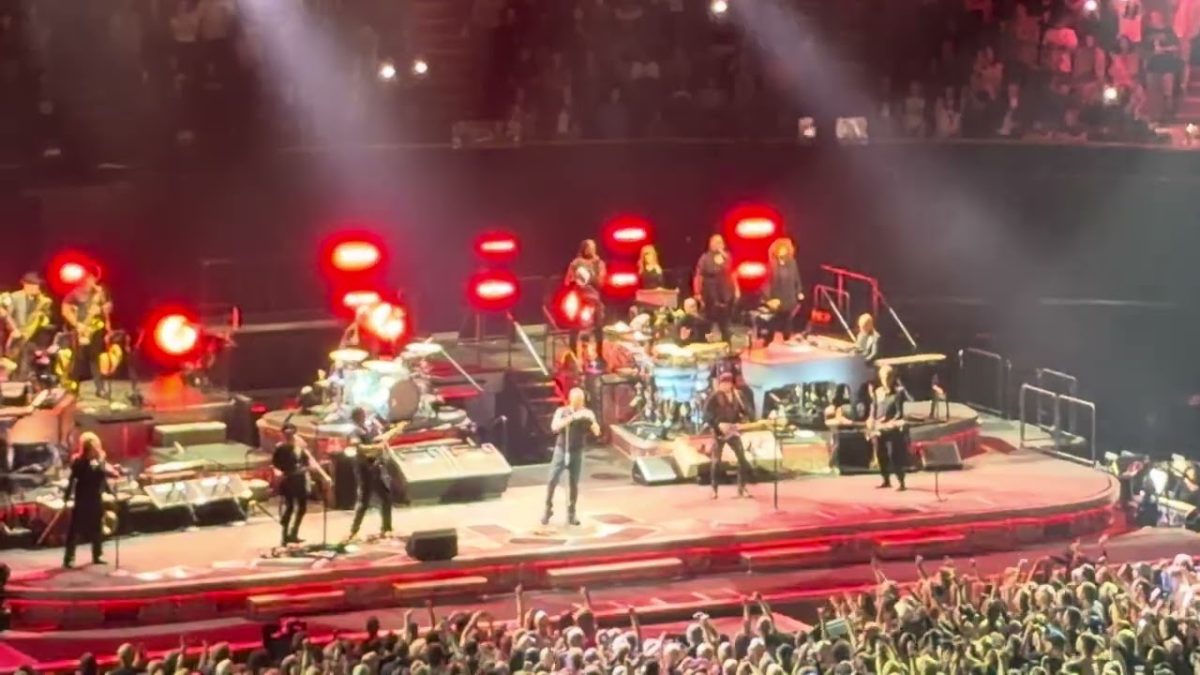 Bruce Springsteen Live Kia Forum , Los Angeles, CA 4-7-26 “War“