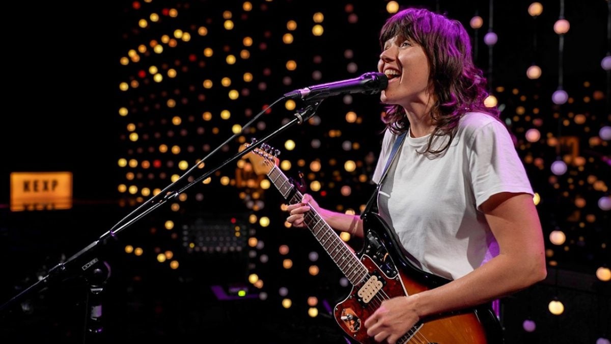 Watch Courtney Barnett Rip Through KEXP Return