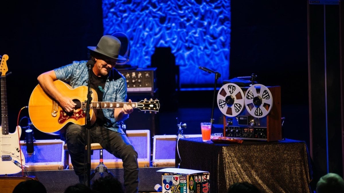 Eddie Vedder エディヴェダー 東京SUMOTEE Pearl Jam Eddie Vedder Tickets, 2026 Tour Dates, and More