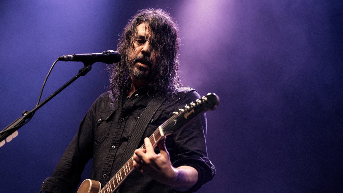 Foo Fighters Debut 'Your Favorite Toy' Track In Bridgeport