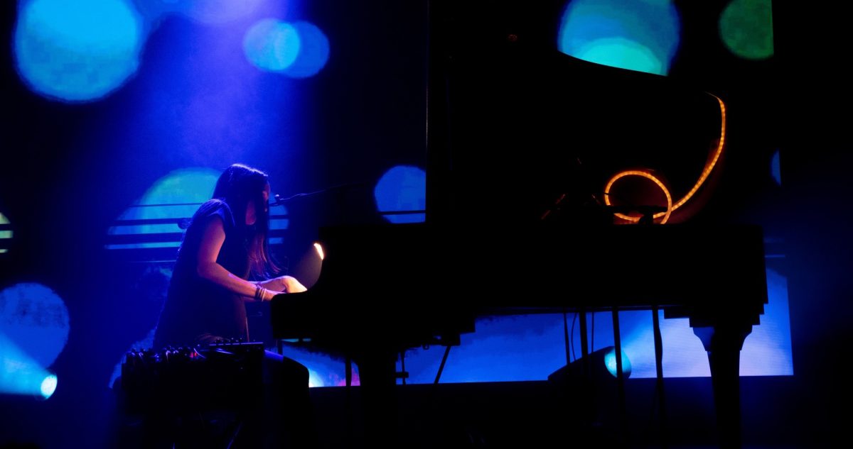 Holly Bowling Live March 2026