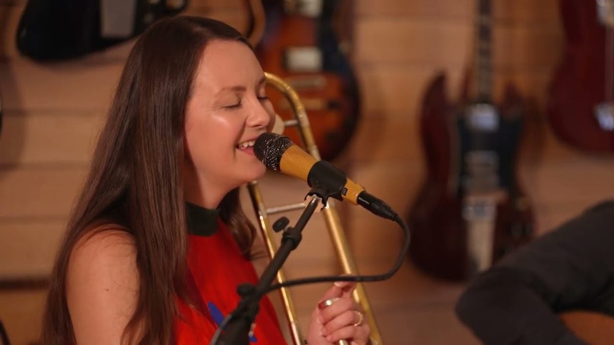 Natalie Cressman & Ian Faquini - She's Leaving Home (Lennon/McCartney)