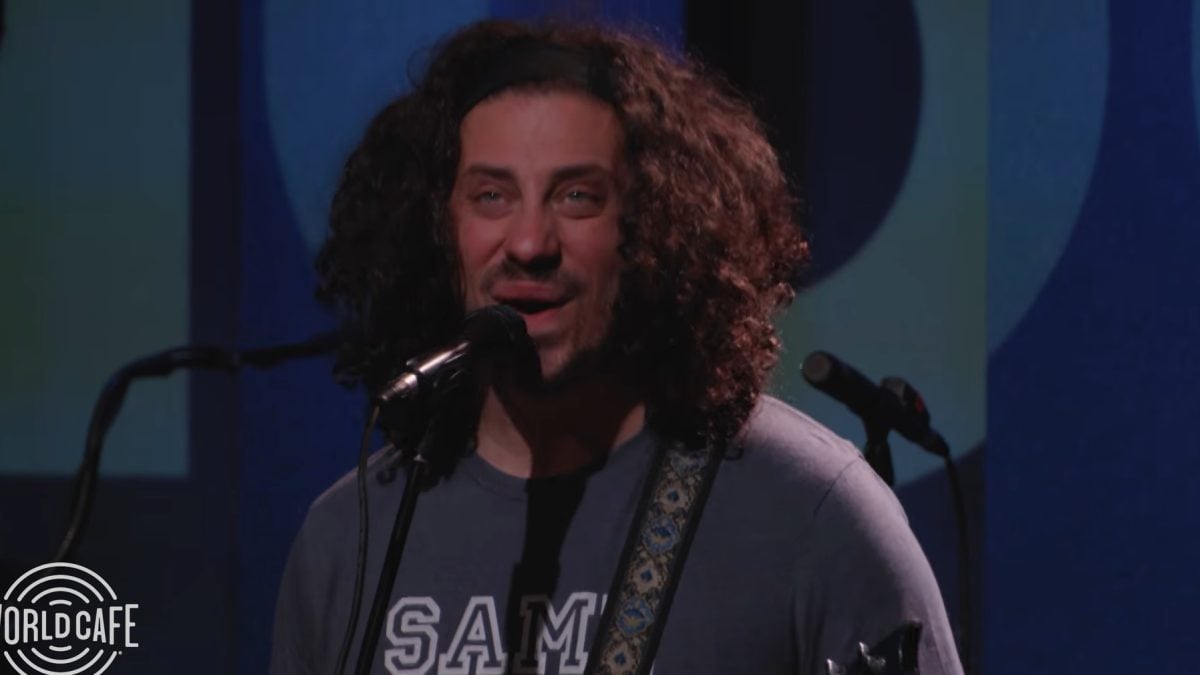 Watch Pigeons Playing Ping Pong 'Feed The Fire' At World Cafe
