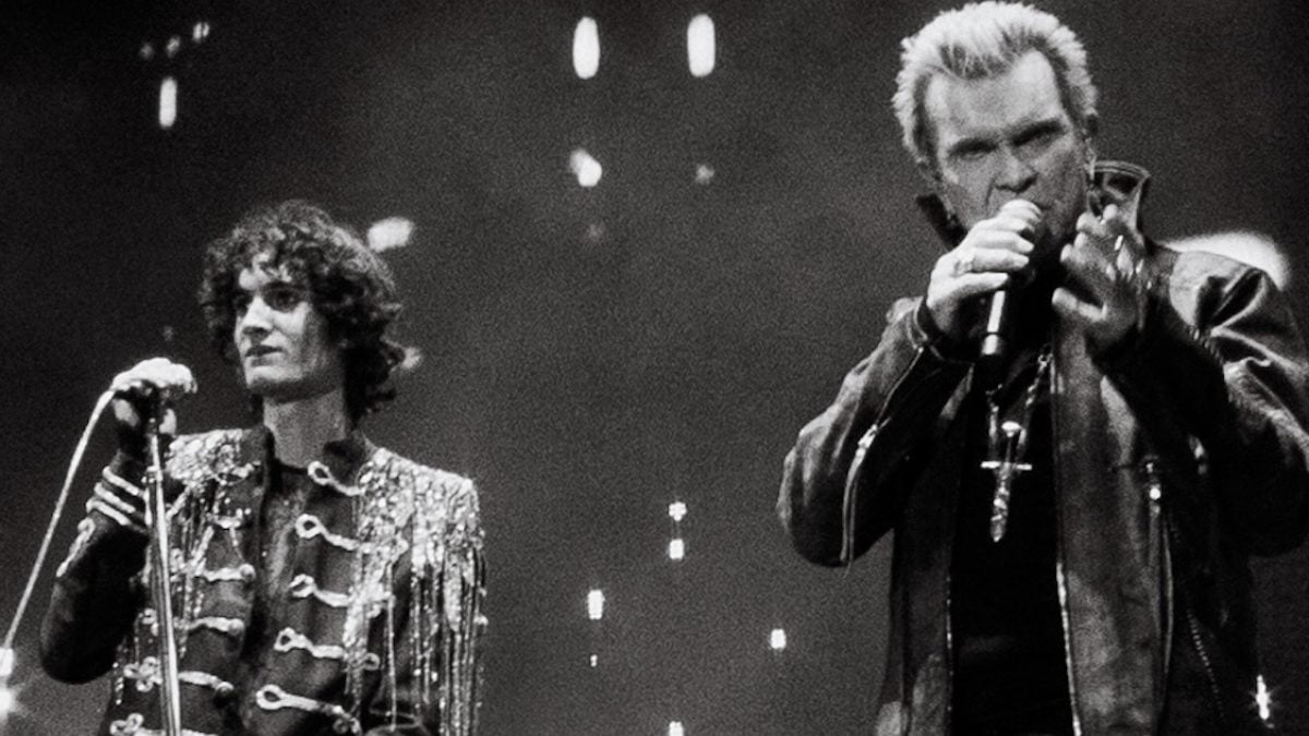 Sombr Welcomes Billy Idol & Covers Radiohead At Coachella