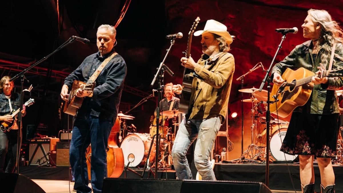 Jason Isbell & The 400 Unit Cover John Prine With Gillian Welch & David Rawlings At Red Rocks