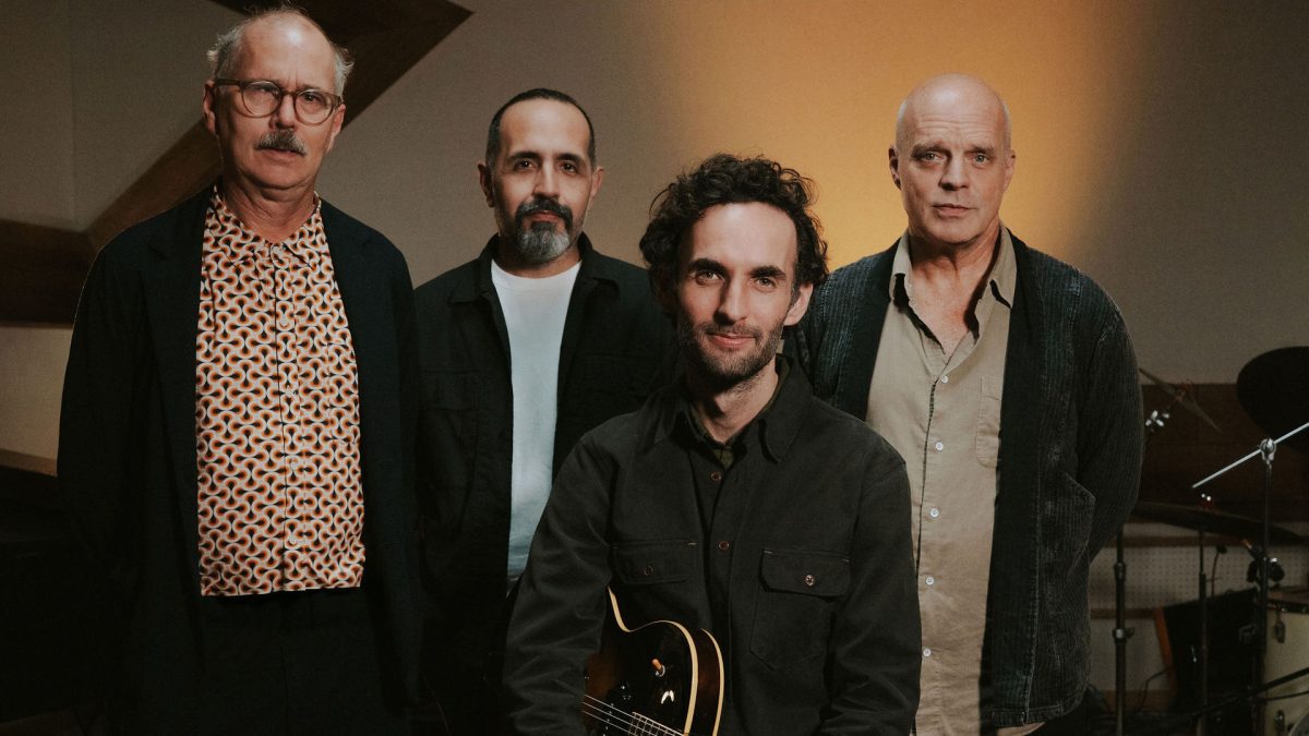 Julian Lage Expands Fall 2026 Tour With John Medeski, Jorge Roeder & Kenny Wolleson