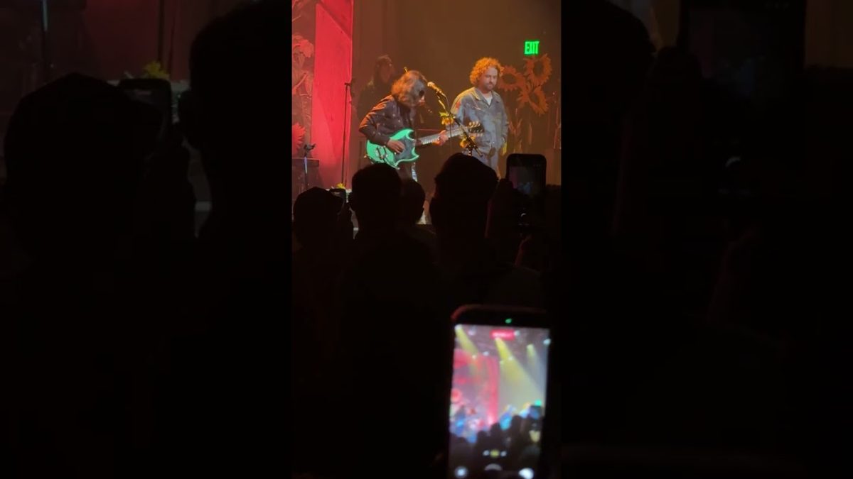 Carrie Brownstein joins Kevin Morby on stage in Portland, OR and does a Sleater Kinney song 5/19/26