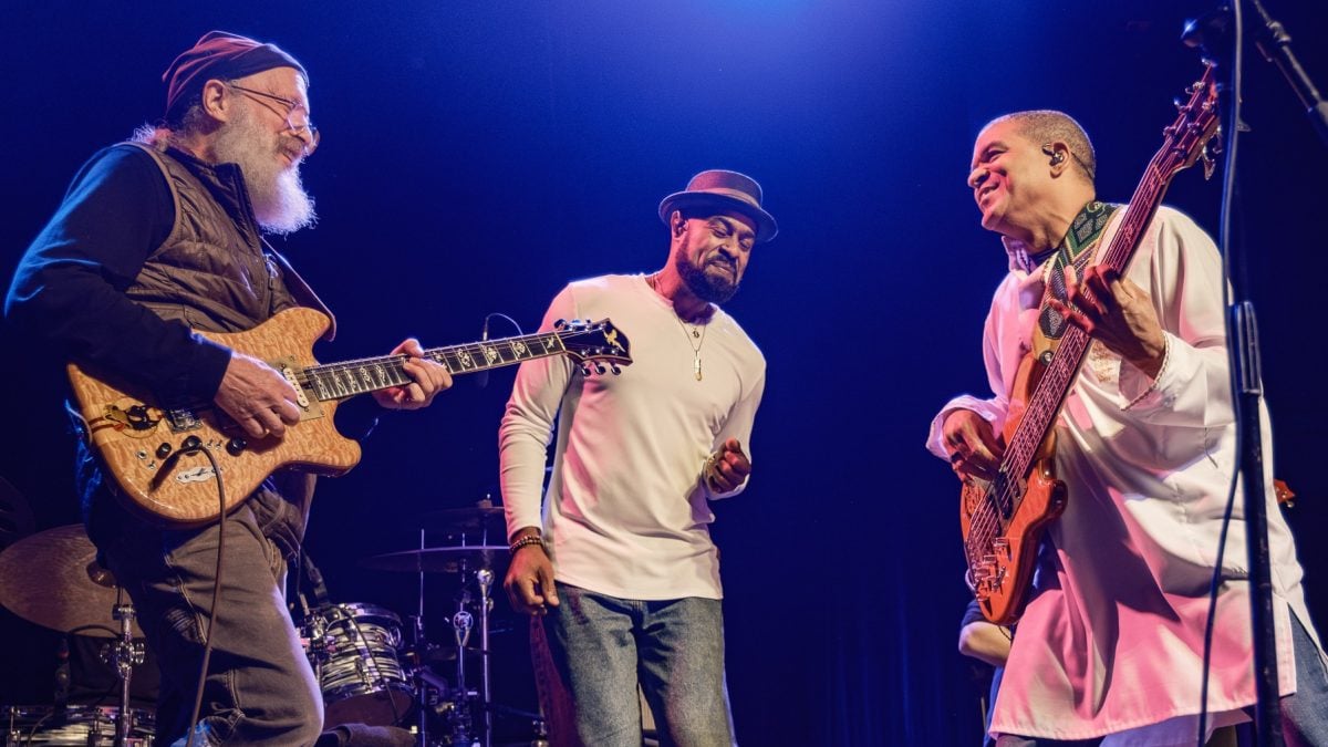 Watch Oteil Burbridge & Friends Mashup Grateful Dead & Pink Floyd