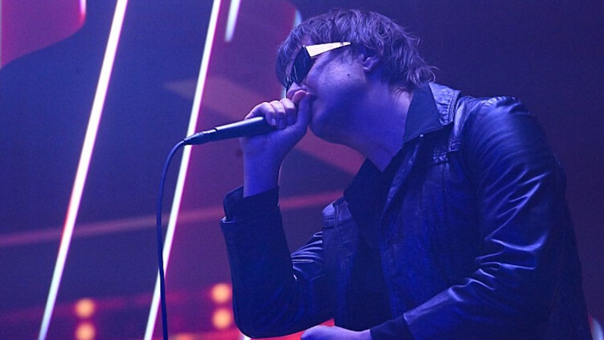 Watch The Strokes Premiere New Song ‘Falling Out Of Love’ On ‘Colbert’