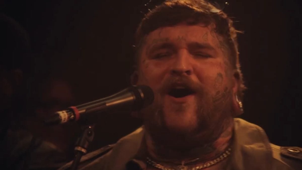 Watch Teddy Swims’ Surprise Appearance At Preservation Hall In New Orleans