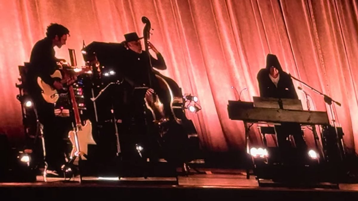 4 Shows In, Still No Anwers: Julian Lage Plays 2 More Concerts With Bob Dylan