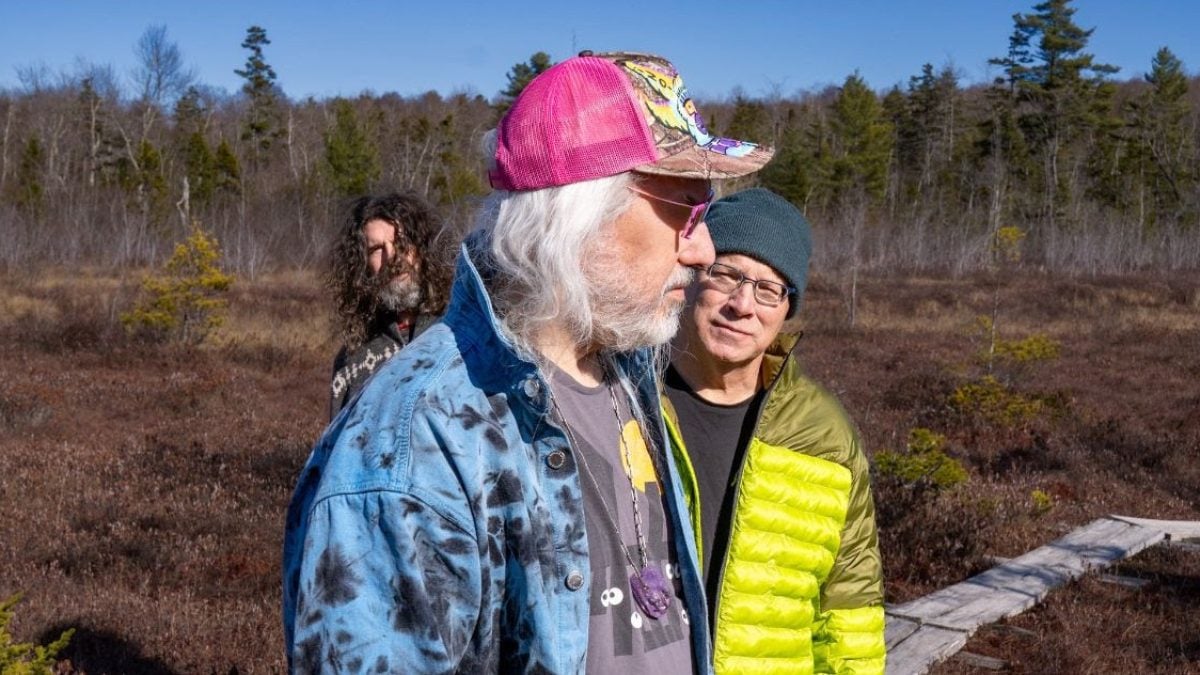 Dinosaur Jr. Details 1st New Album In 5 Years 'There Near' & Confirms 2026 Fall Tour