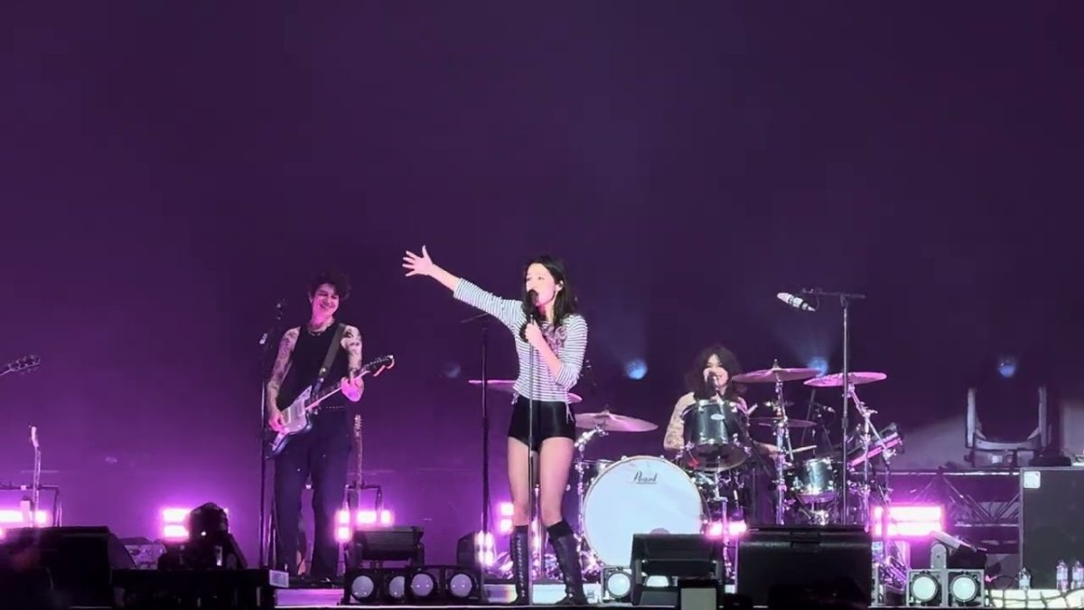 Olivia Rodrigo ft. Robert Smith - What’s Wrong With Me, NEW SONG live Primavera Sound 2026
