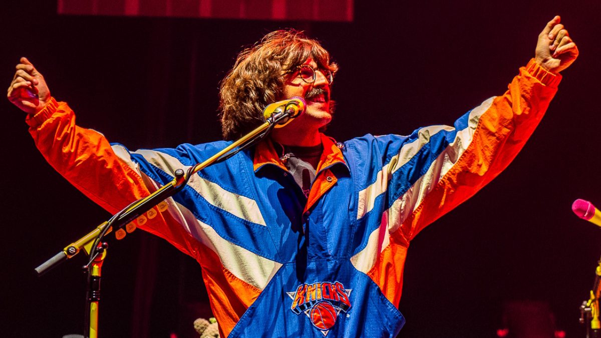 Goose Celebrates Knicks' Championship, Debuts 'BIG MODERN!' Cuts & Jams With Stuart Bogie At MSG