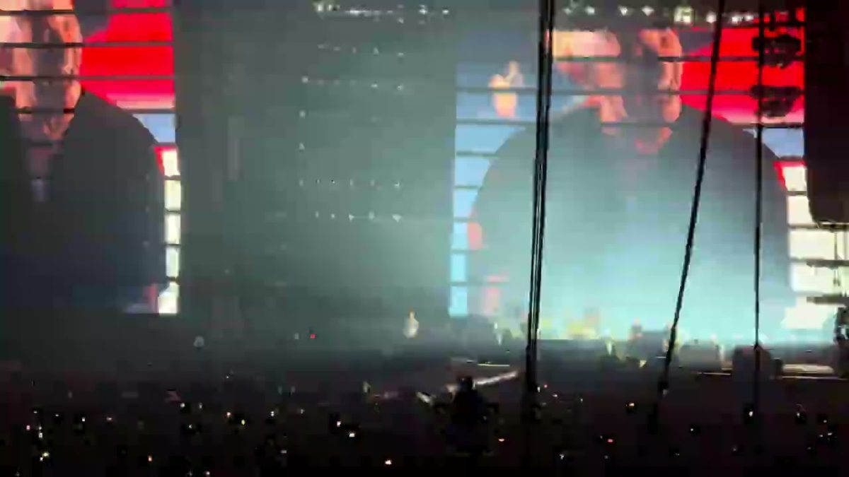 Foo Fighters live in Paris (Paris La Défense Arena) - Take Cover Tour 2026 - June 19 2026