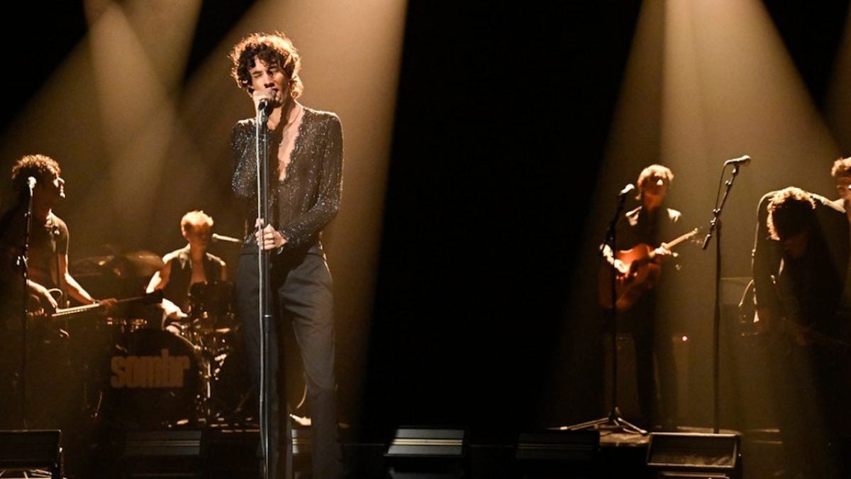 Sombr Debuts New Single & Discusses Taylor Swift On 'The Tonight Show'
