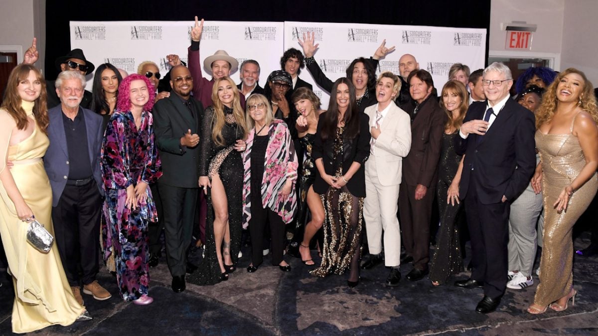 Taylor Swift, Alanis Morissette, Kenny Loggins & Others Inducted Into Songwriters Hall Of Fame