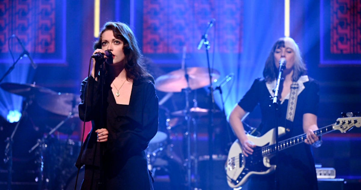 Violet Grohl Fallon Tonight Show
