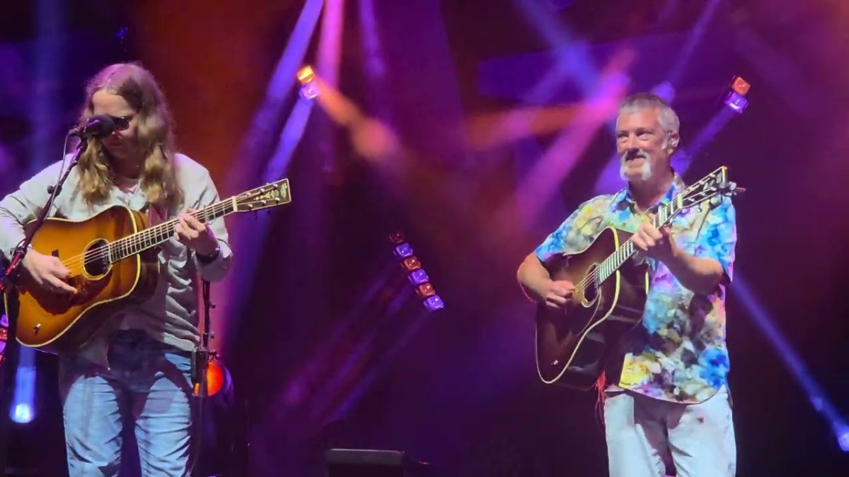 Billy Strings & Larry Keel - Think Of What You've Done 7/14/26 Roanoke, VA