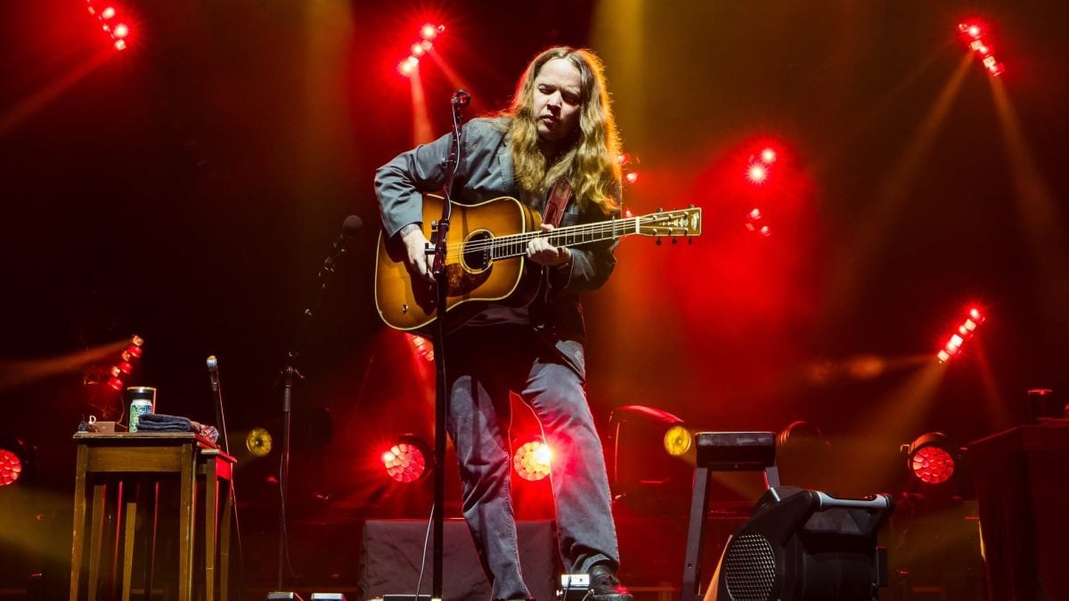 Billy Strings Debuts John Hartford Cover In Maine