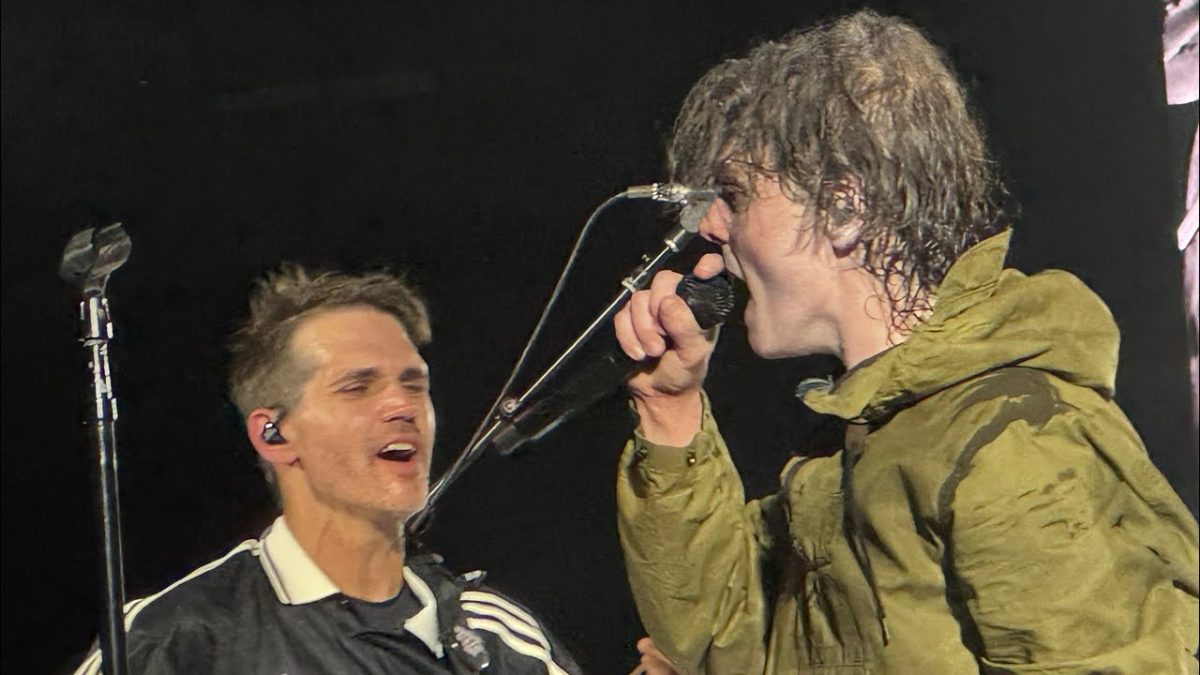 My Chemical Romance - (Honey, This Mirror Isn’t Big Enough for the Two of Us) live in London 7/8/26