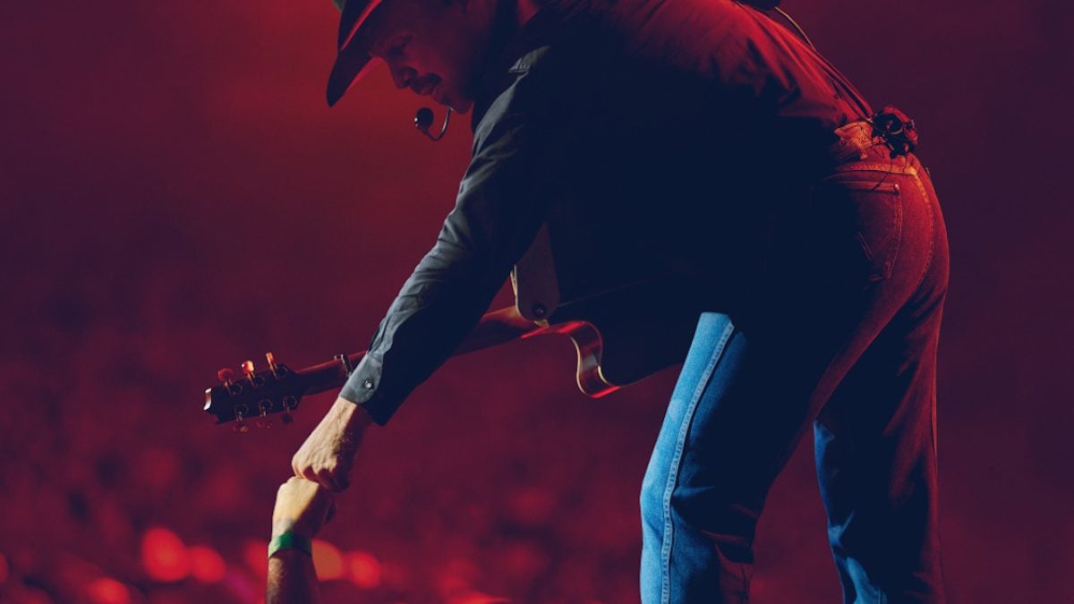 Garth Brooks Sets 1st Shows Of Blame It All On My Roots Tour