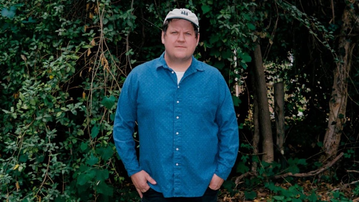 Jake Xerxes Fussell Announces New Album & Shares Folk Standard 'Rock Island Line'