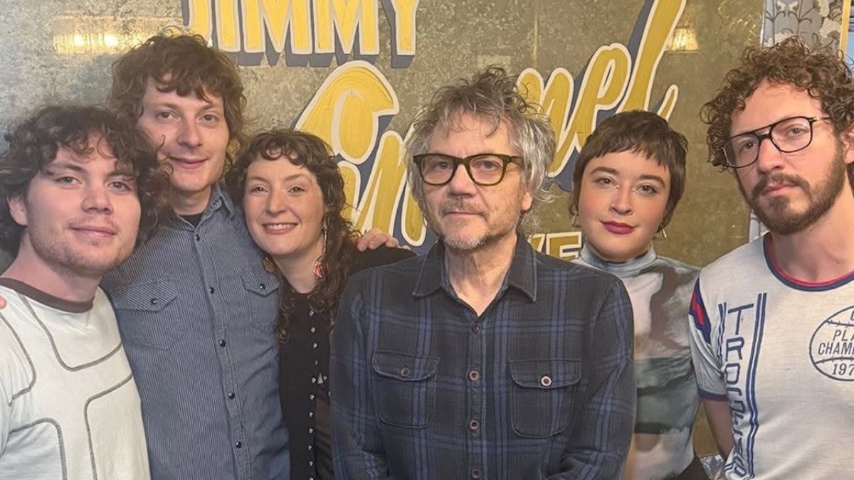 Jeff Tweedy Shines Light On 'Out In The Dark' For 'Jimmy Kimmel Live'