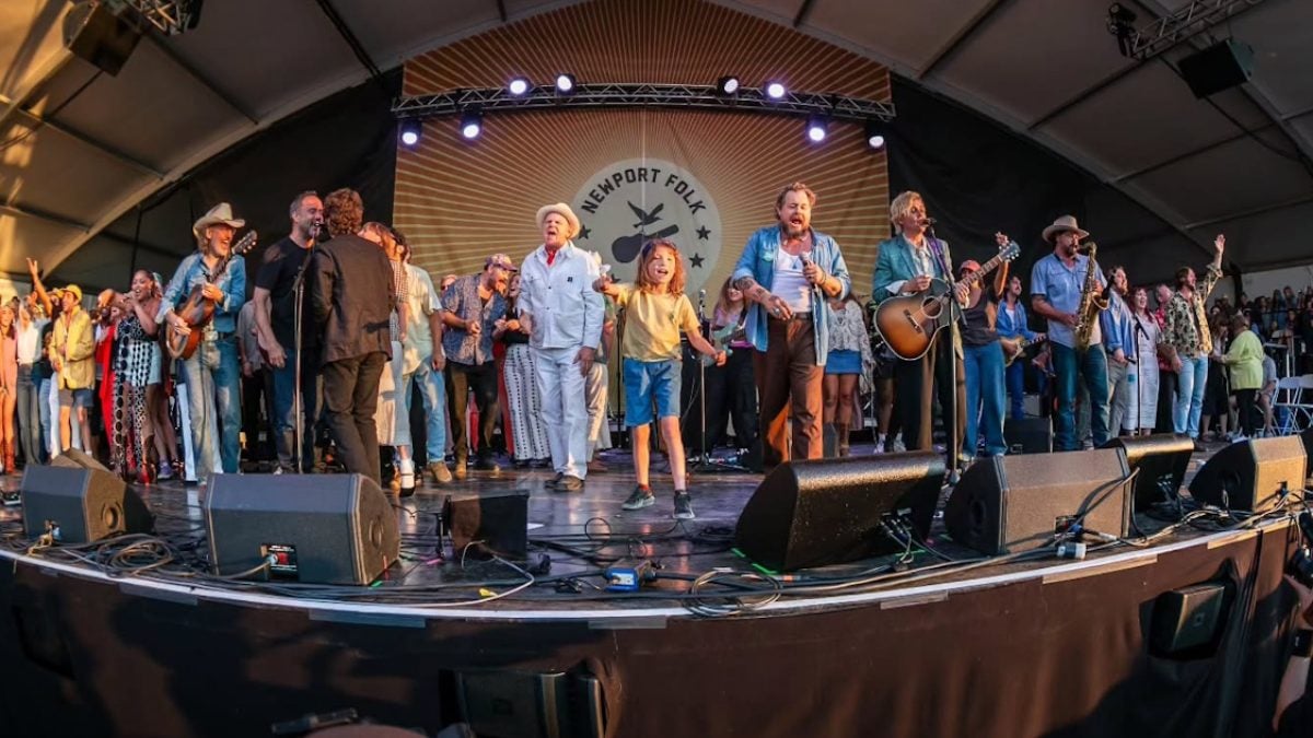Dave Matthews, Mavis Staples, Joan Baez & More Join Nathaniel Rateliff At Newport Folk Festival