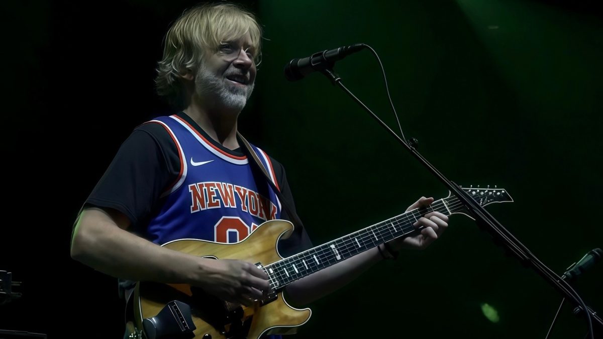 Phish's 1996 Night At Madison Square Garden Marries Nostalgia & Fearless Improvisation