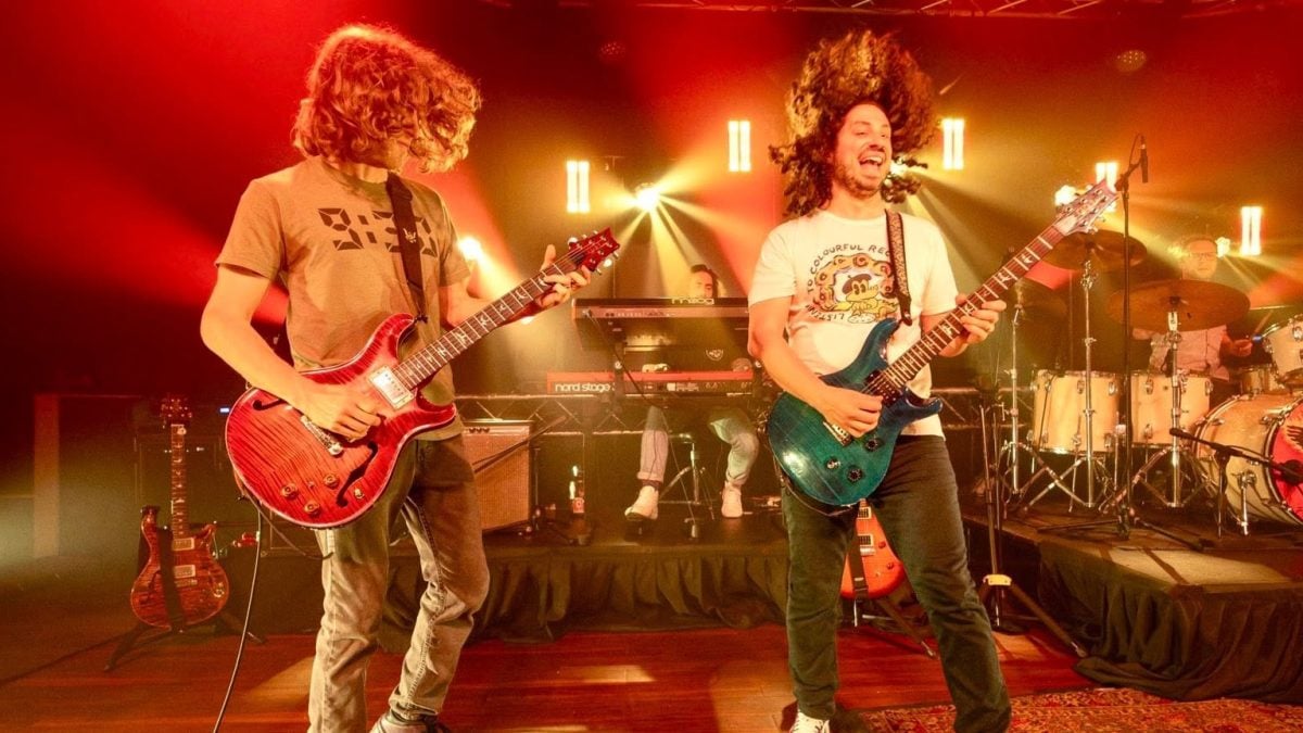 Pigeons Playing Ping Pong Plot Boston New Year's Eve Run With TAUK & Big Blitz