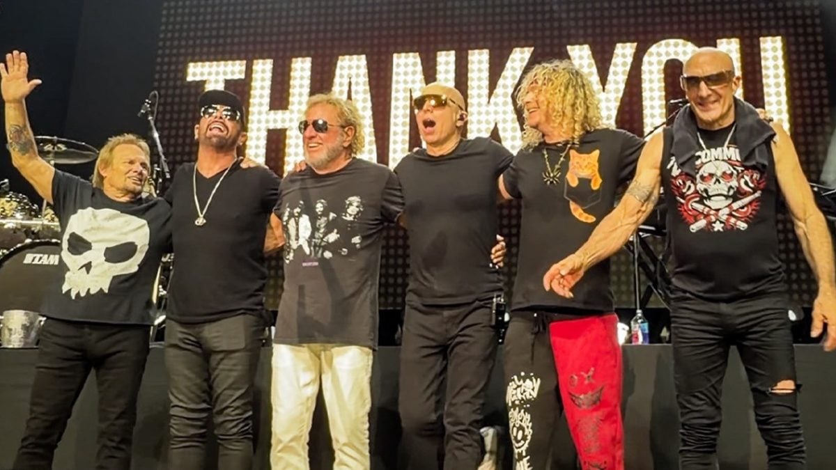 Sammy Hagar Reunites With Jason Bonham At 1st UK Headline Gig In Over 3 Decades