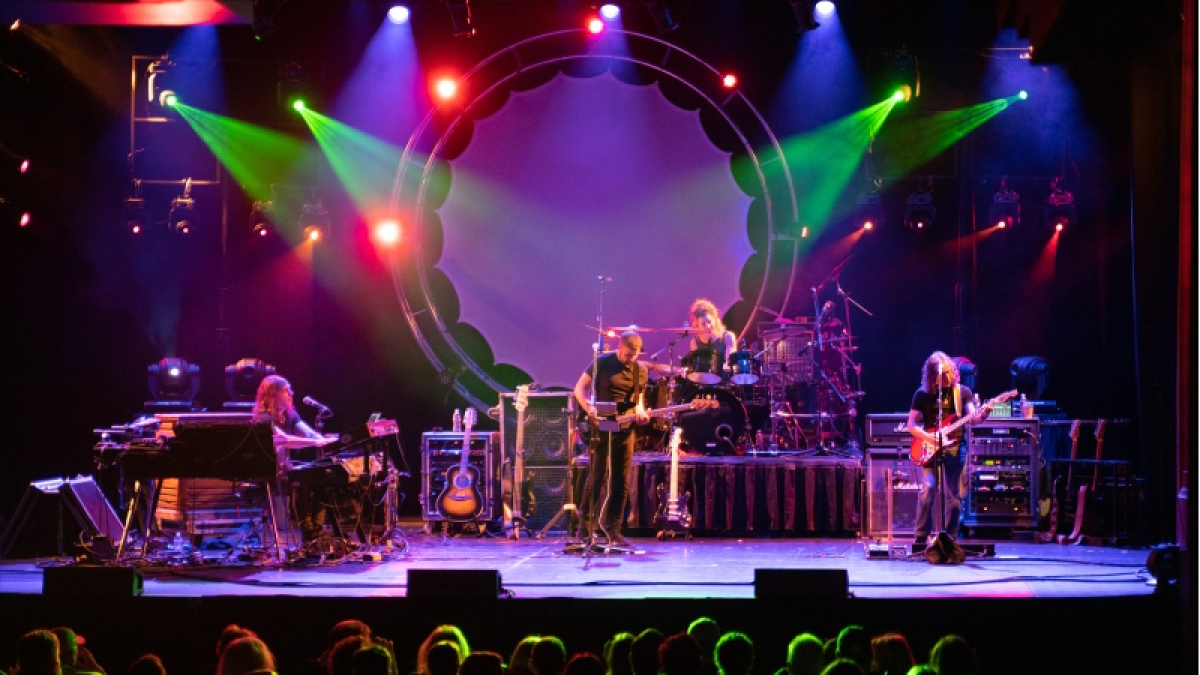 The Machine Performs Pink Floyd