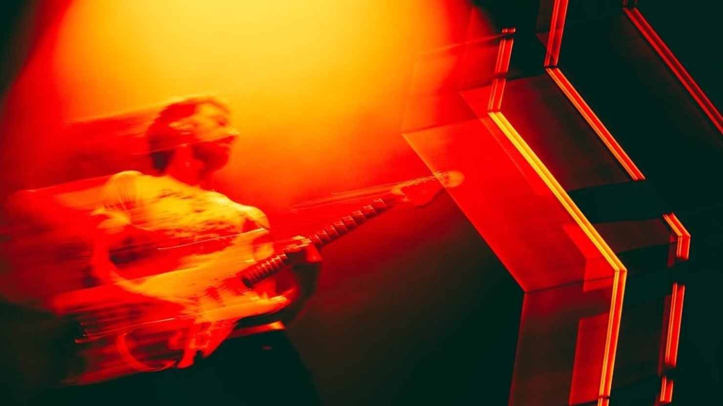 The Strokes Unveil Blonde Redhead Cover In Richmond