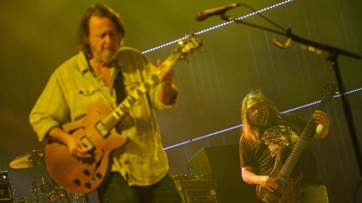 Widespread Panic Breaks Out Rare Covers & Originals At West Coast Tour Finale In L.A.