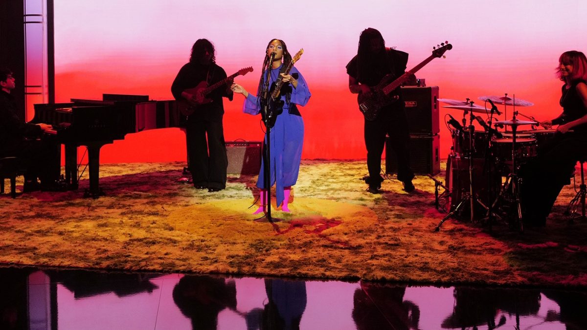 WILLOW Finds 'The Thread' With 'Talk On The Hill' Performance On 'Kimmel'