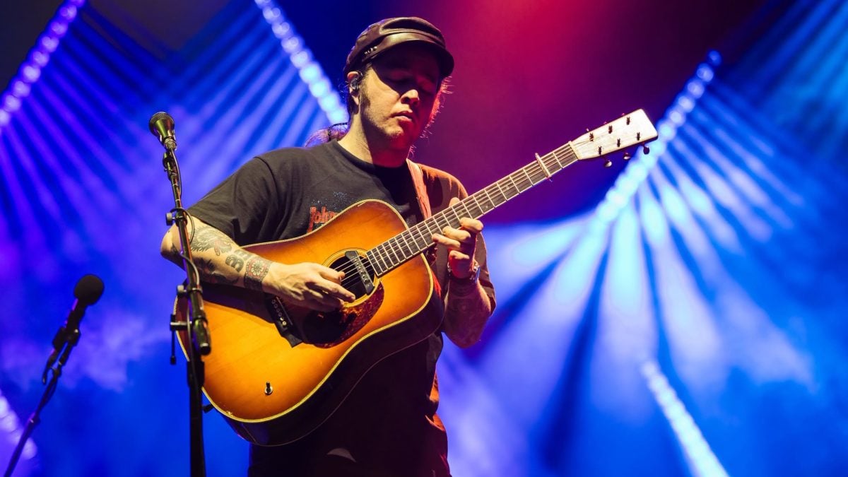 Billy Strings Confirms 2027 Winter Tour Dates, Including Return To The Ryman