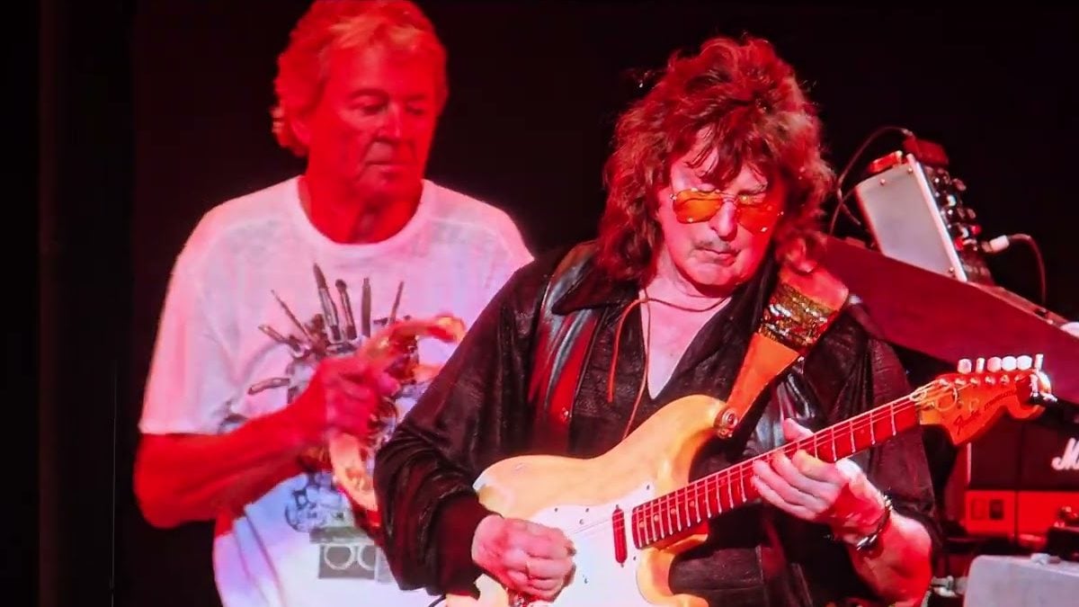 Ritchie Blackmore Returns To Deep Purple After 33 Years For 'Smoke On The Water'