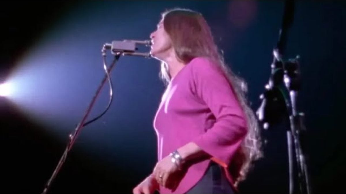 Heart of Gold band(Tribute-Donna Godchaux).’End of the World Blues(Anton/Hunter).Petaluma,Ca.8/22/26
