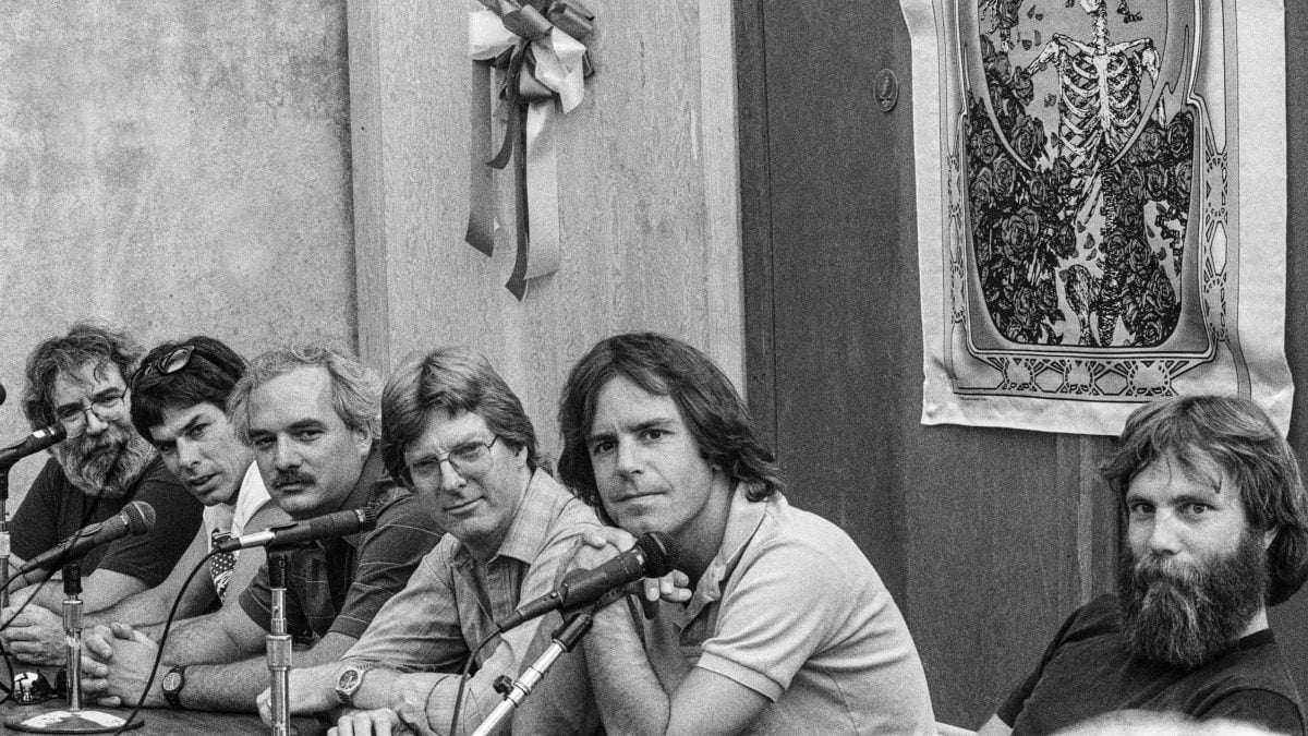 Grateful Dead Gives All-Time ‘Shakedown Street’ Performance Official Release