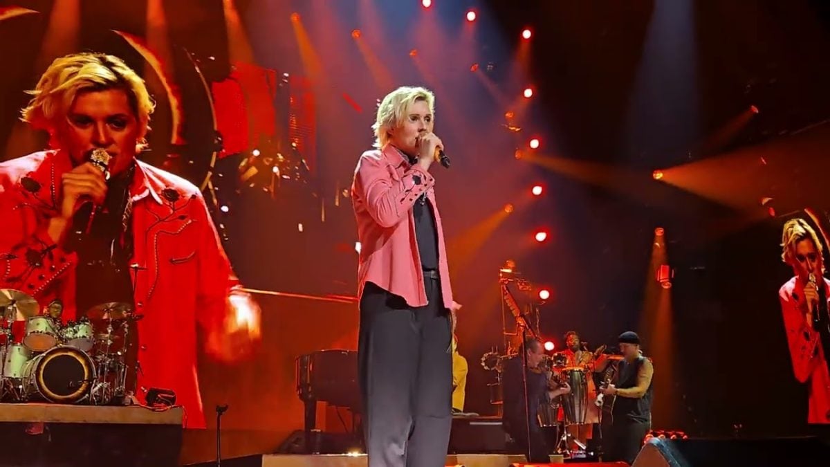 Brandi Carlile's tribute to Dolly singing Jolene . Bridgestone Arena 8/29/2026