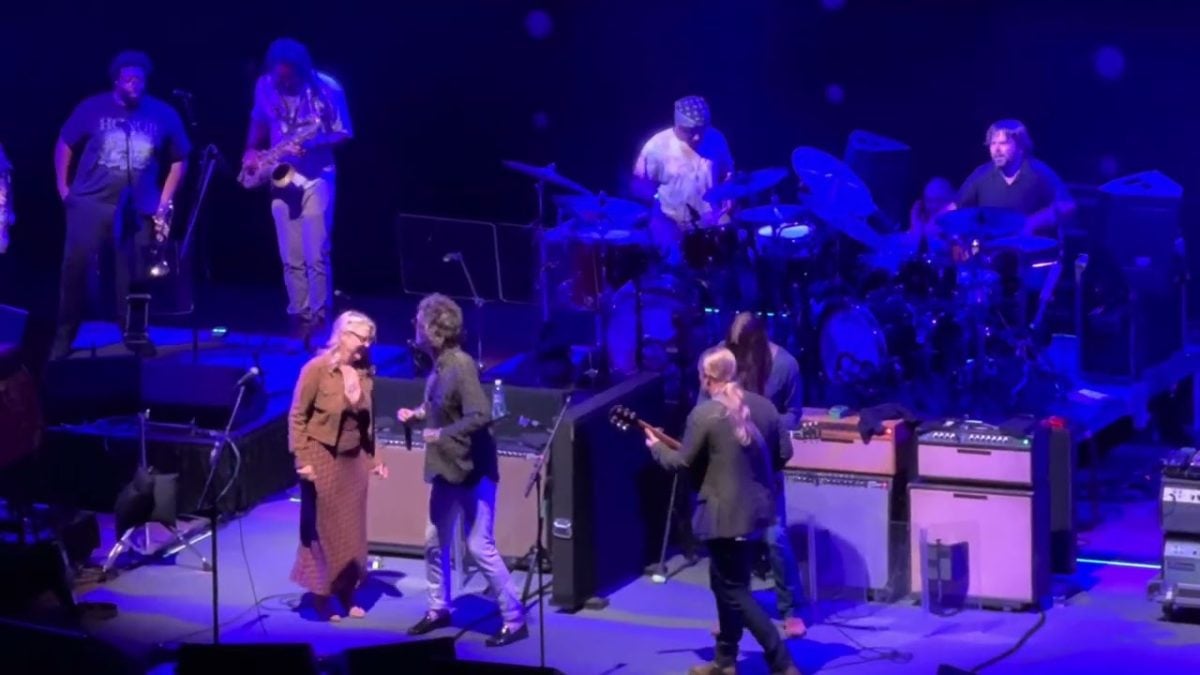 Tedeschi Trucks Band ft. Chris Robinson - Space Captain 7-31-26 Red Rocks Amphitheater
