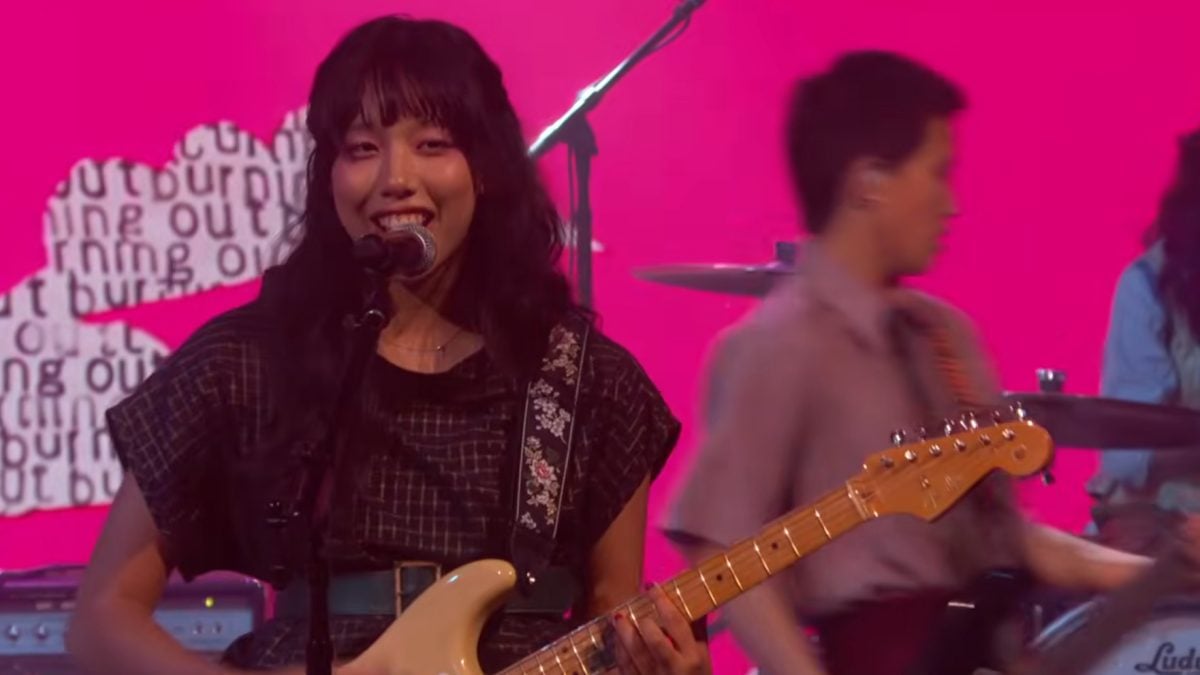 The Linda Lindas Light Up 'Jimmy Kimmel Live' With 'Burning Out'