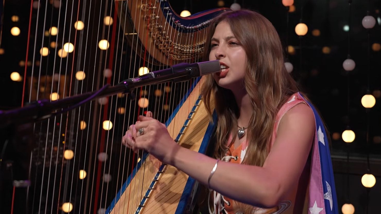 Mikaela Davis Gives 'Graceland Way' The Live Treatment On KEXP