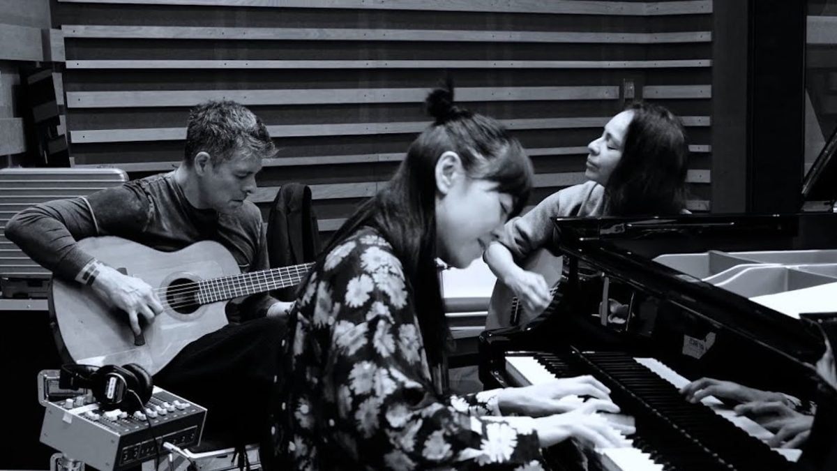 Rodrigo y Gabriela Share Collaboration With Hiromi & Add 2027 Tour Dates
