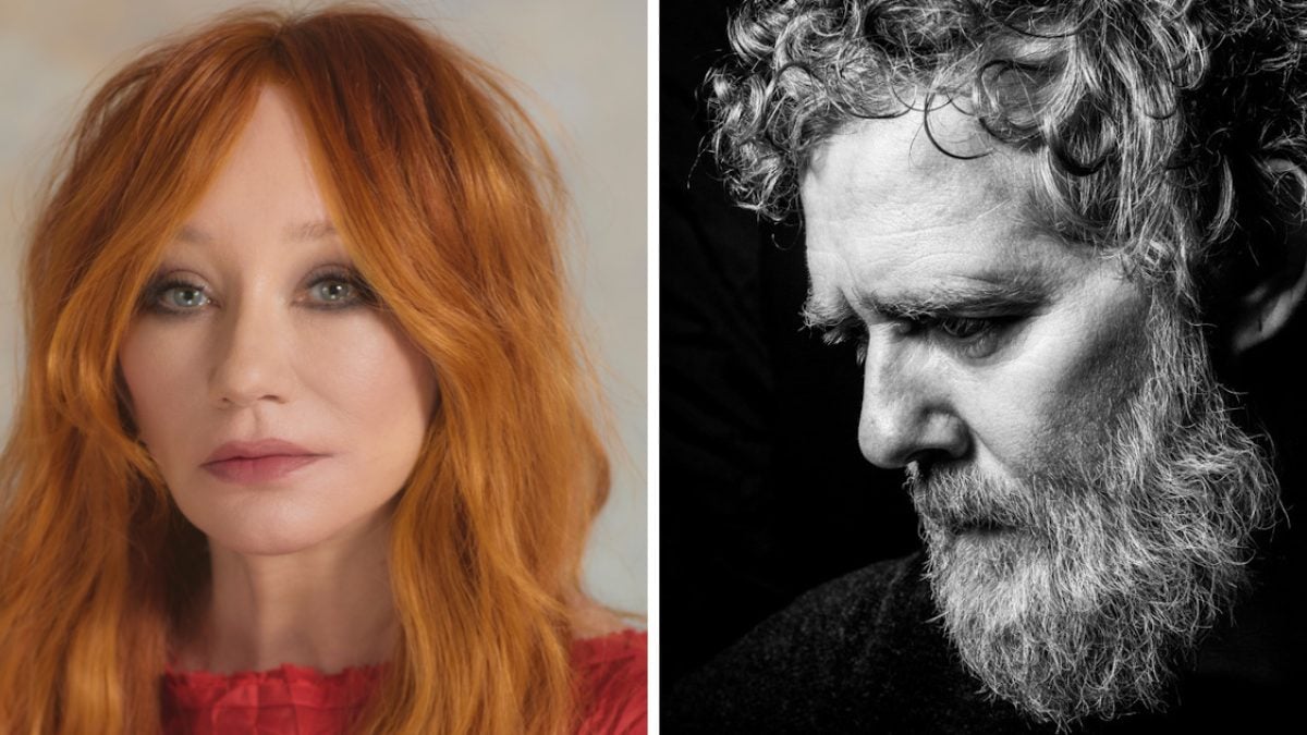 Tori Amos Honors Glen Hansard With 'Falling Slowly' Debut In Boston