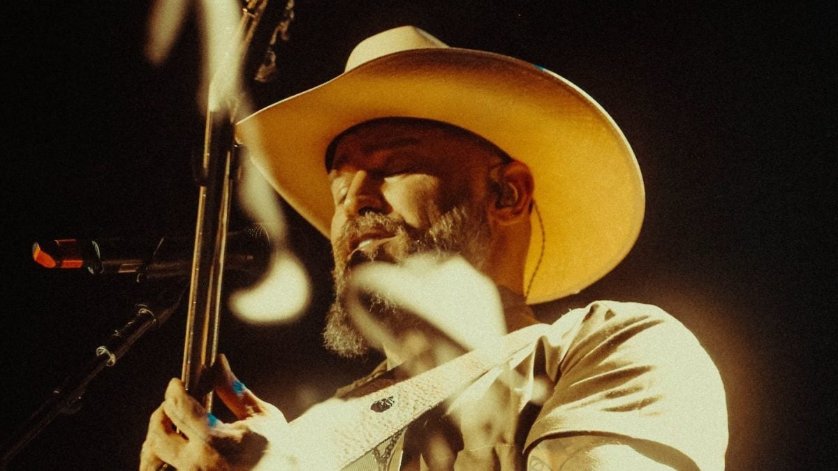 Zac Brown Band Honors Dolly Parton At Forest Hills Stadium