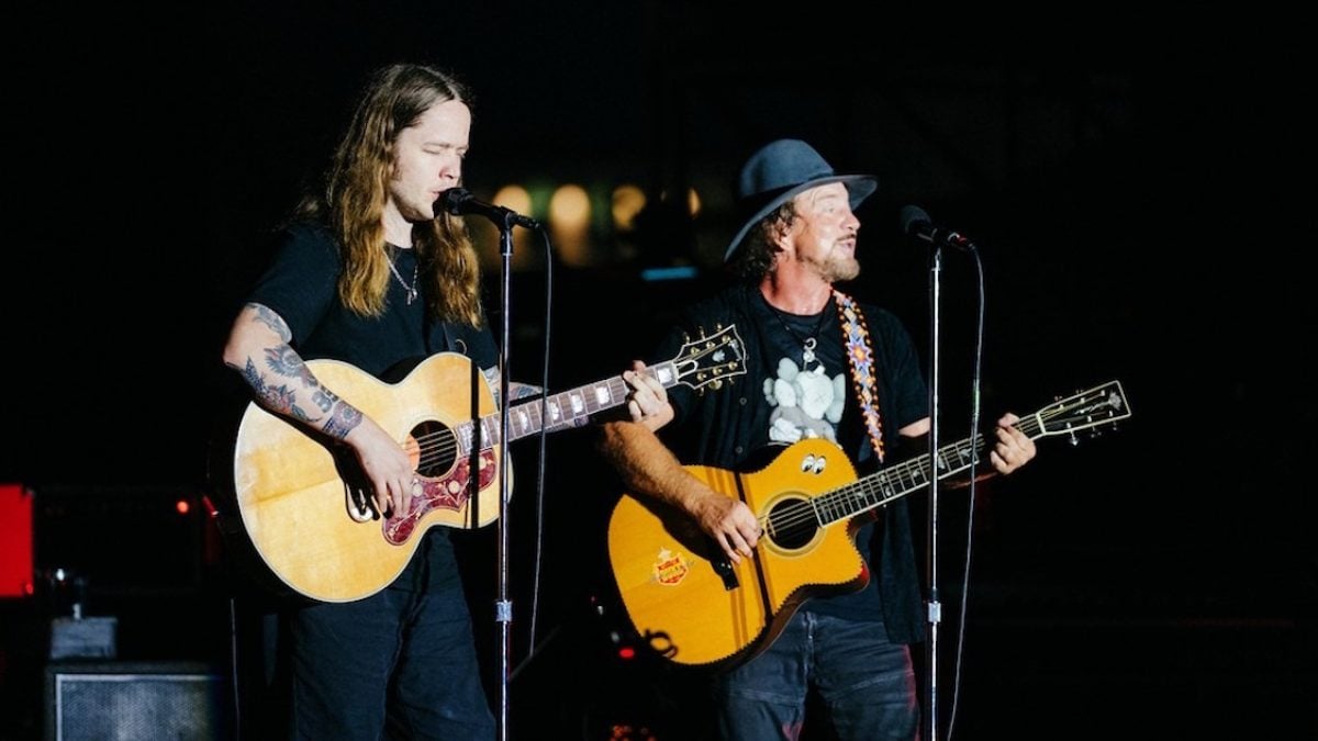 Billy Strings Jams With Pearl Jam At Ohana Fest
