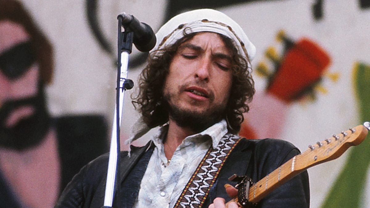 Bob Dylan Previews Massive ‘Rolling Thunder Revue’ Live Box Set With ‘Going, Going, Gone’