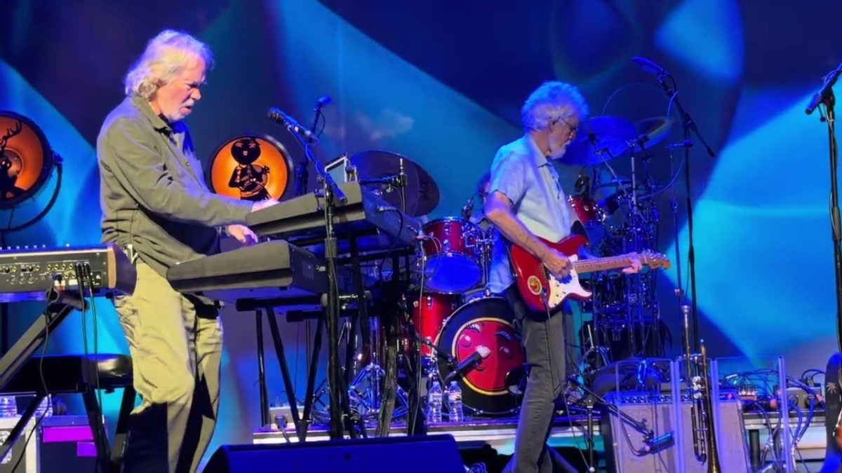 Little Feat w Drew Smithers - Apolotical Blues Long Distance Call - Nashville, TN - 9/11/26